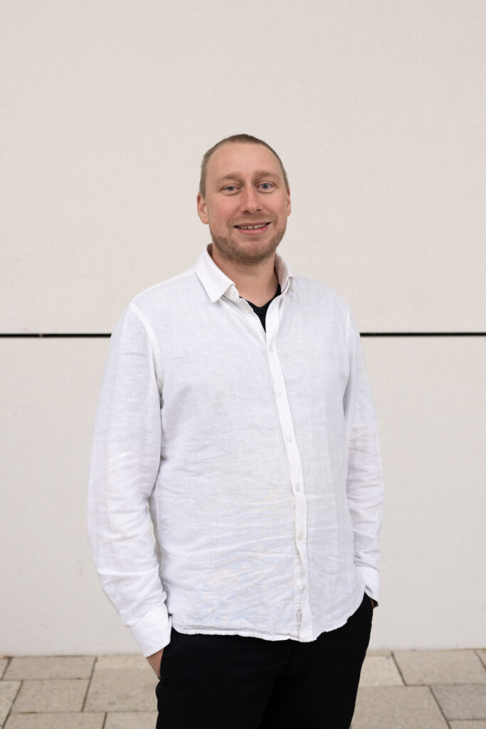 Symbolisiert neuen Mitarbeiter bei CAURUS Technologies